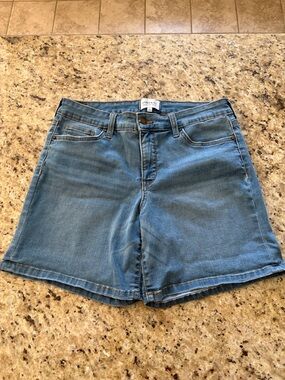 NWOT crown & ivy Light Blue Denim Jean Shorts